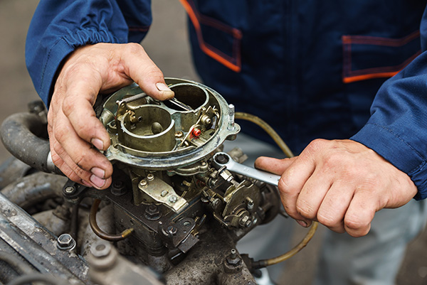 Why Don’t Modern Cars Use Carburetors Anymore?